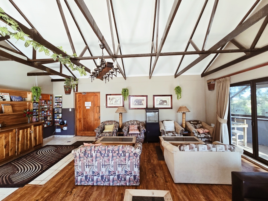 18 Bedroom Property for Sale in Geelhoutboom AH Western Cape